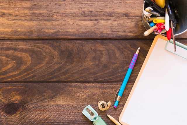 Scrivere a mano o al pc può causare il crampo dello scrivano