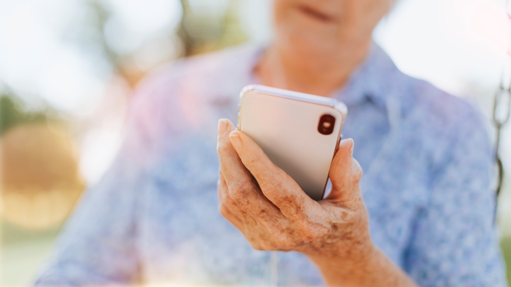 SMS truffa su vaccino ai danni degli anziani